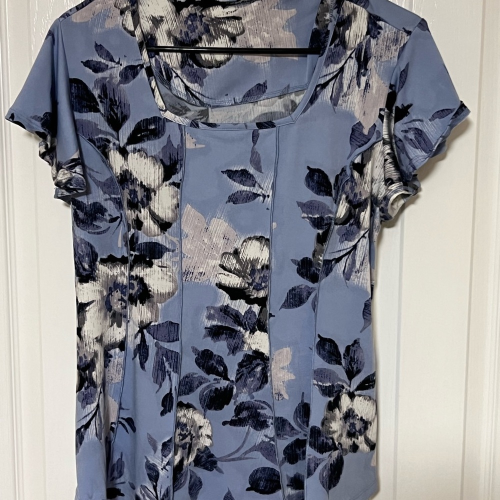 Ava & Grace Blue Fitted Short Sleeve Blouse with Bib Collar